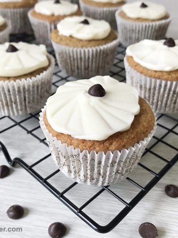 These low-carb keto coffee cupcakes are the best breakfast for a busy morning