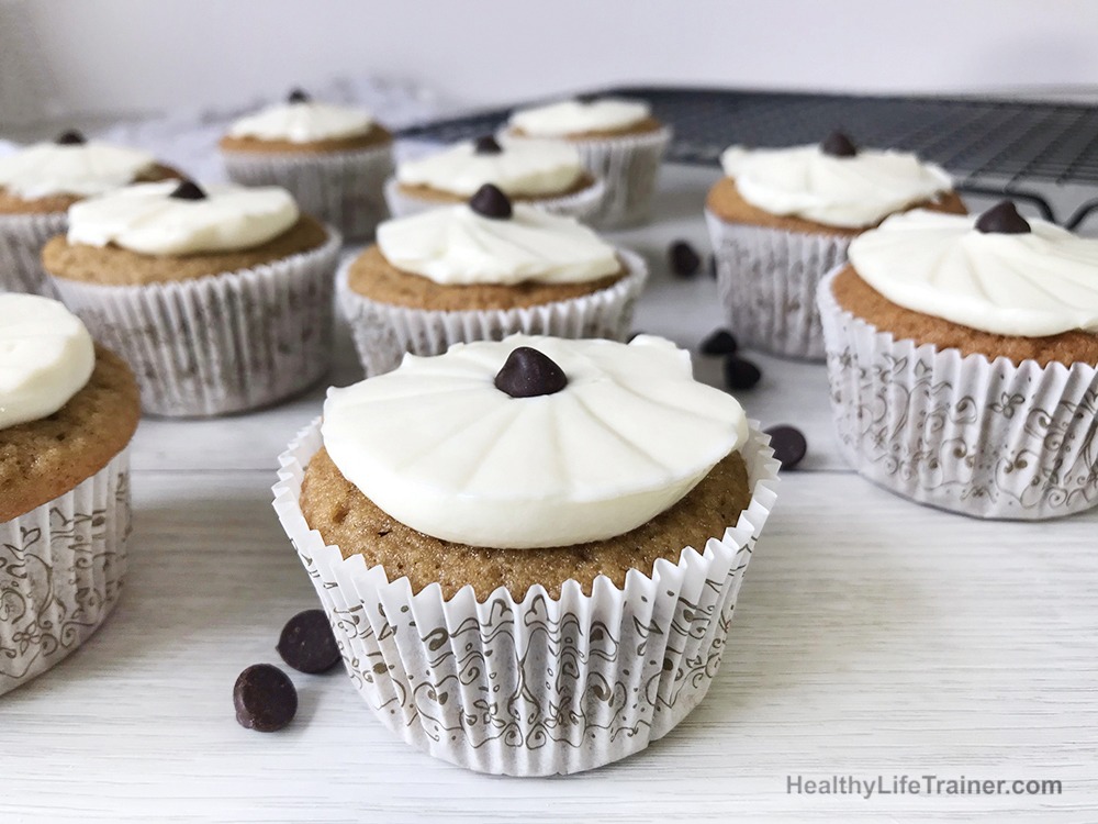 These low-carb keto coffee cupcakes are the best breakfast for a busy morning