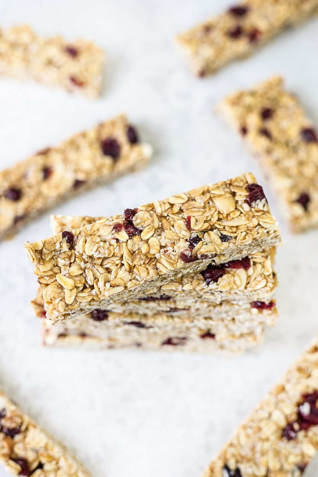 Homemade Oat and Honey Granola Bar Recipe (Easy & Chewy)
