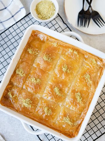 Greek Custard Pie With Syrup (Galaktoboureko)