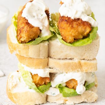 Fish Finger Sandwich With Sour Cream Sauce