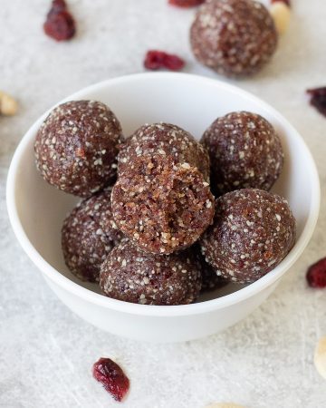 Nuts and Date Energy Balls