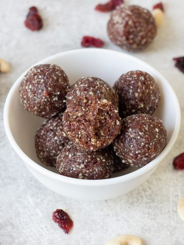 Nuts and Date Energy Balls