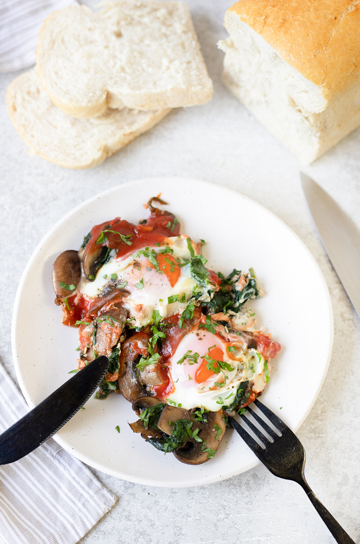 Spinach, Mushroom And Egg Breakfast Skillet