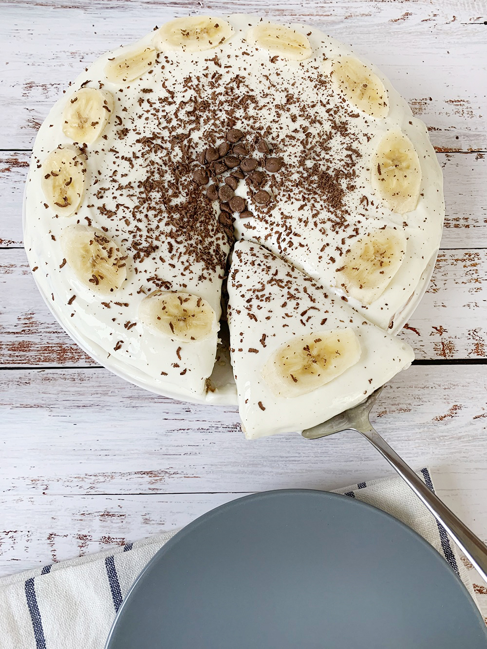 Keto Banana Cake With Cream Cheese Frosting