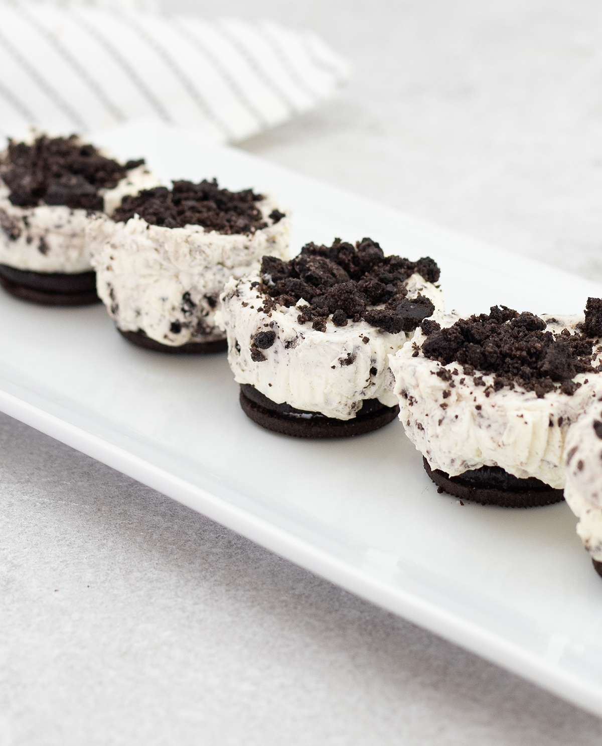 Oreo Cheesecake Bites