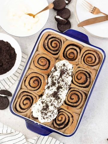 Cookies and Cream Cinnamon Rolls