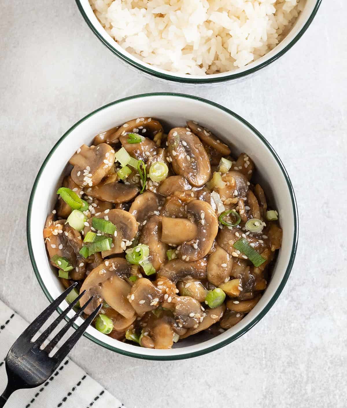 big bowl of Japanese Teriyaki Mushrooms