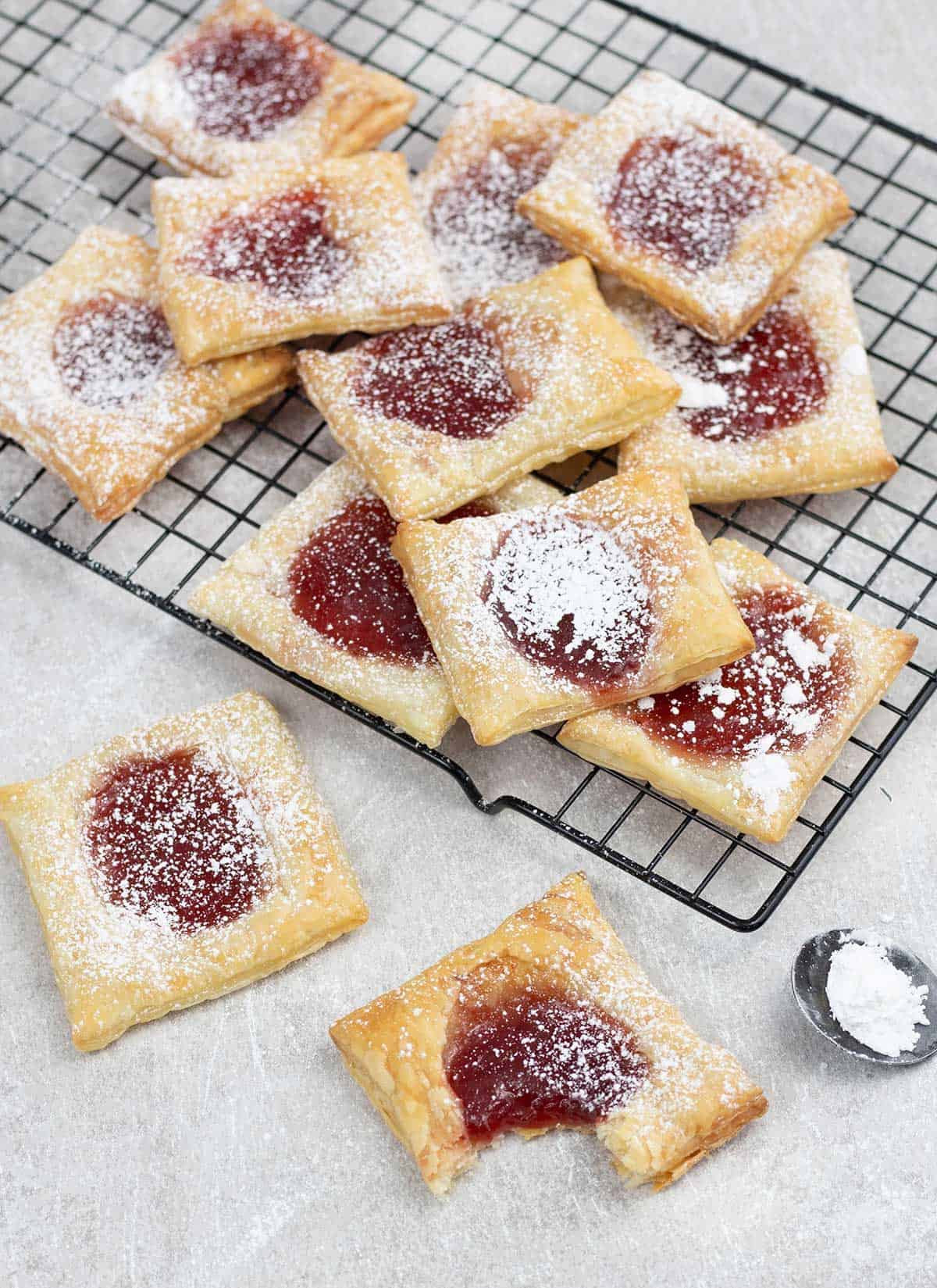 lots of Puff Pastry Jam Tarts