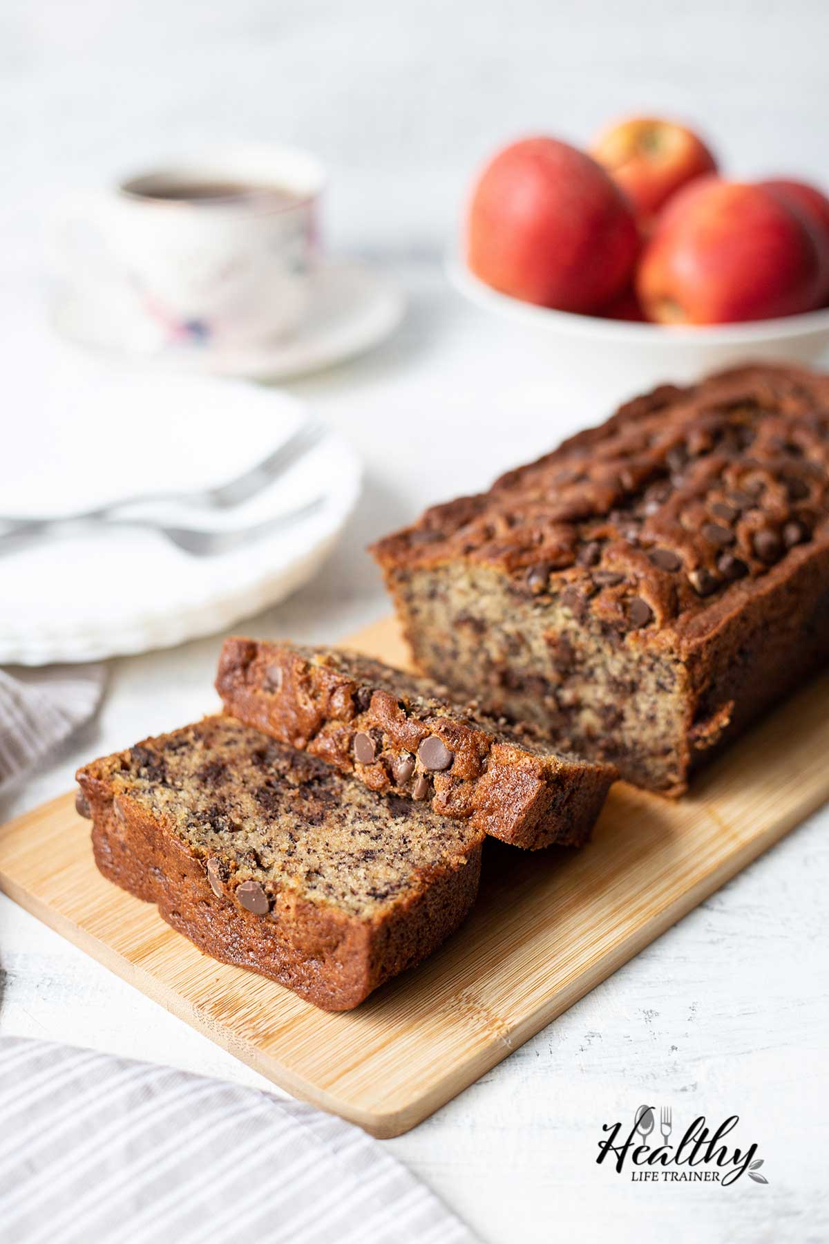 Chocolate chips banana bread slices.