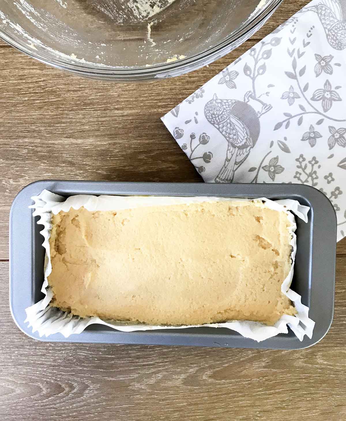 Scoop the thick mixture in a loaf pan.