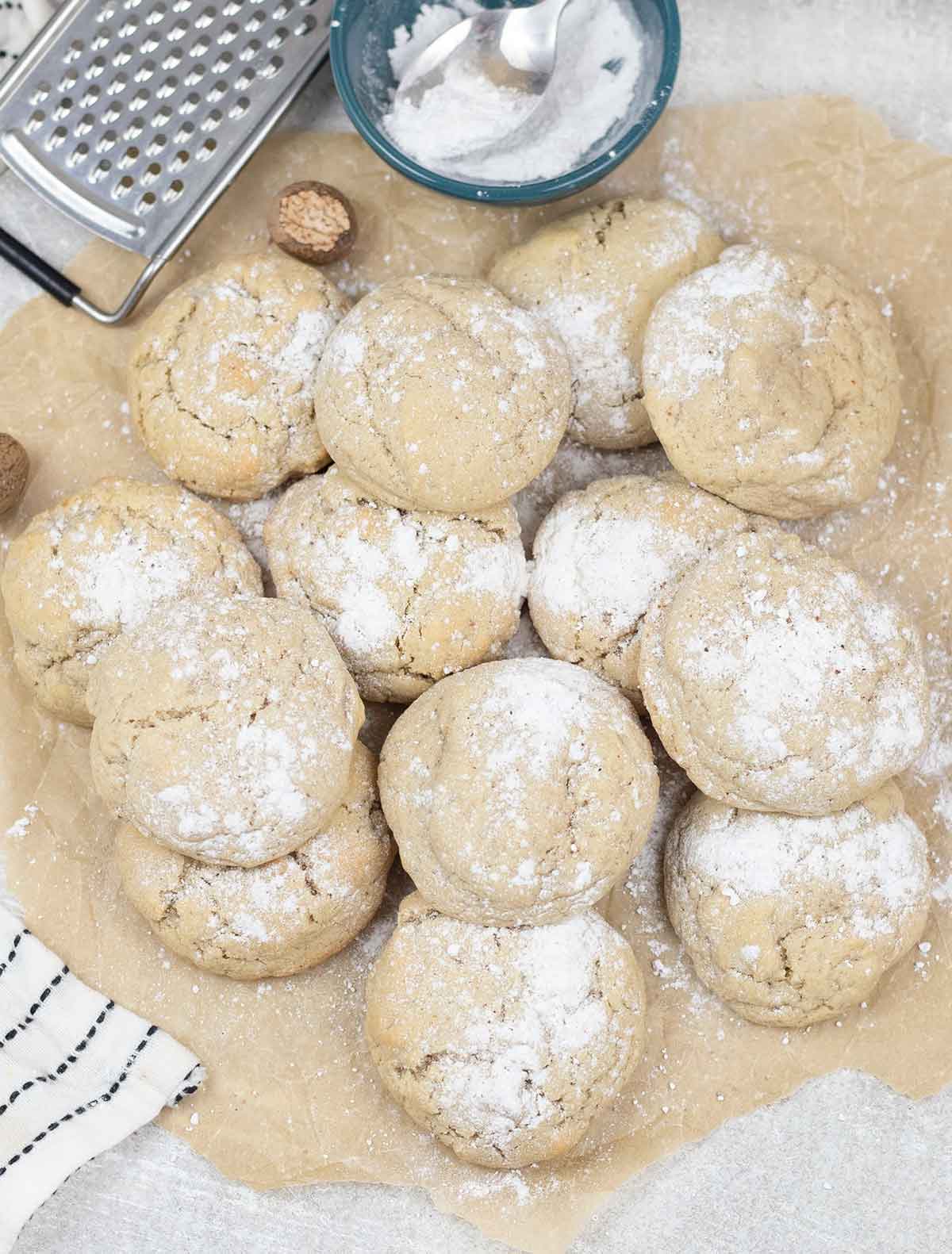 nutmeg cookies sprinkled with a mixture of ground nutmeg and powdered sugar.