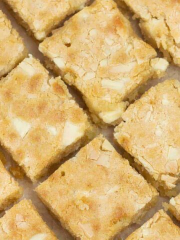 white chocolate brownies loaded with white chocolate.