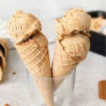 biscoff ice cream in 2 biscuit cones.