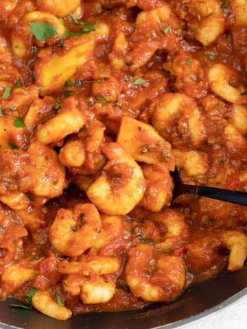 Prawn Bhuna in a pan.