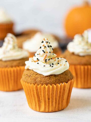 Pumpkin spice cupcakes.